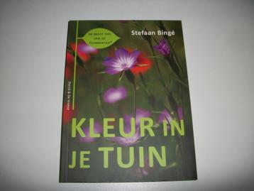 Het boek 'Kleur in je tuin' geschreven door de tuindokter beschikbaar voor biedingen