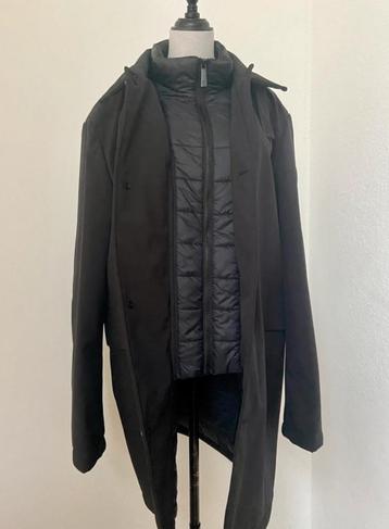 Trussardi jas (L) 54 twv 640,- luxe nieuwe jas wind/water beschikbaar voor biedingen