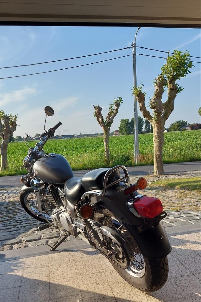 YAMAHA XV250 3LS Virago uit 1994. 14129 km.