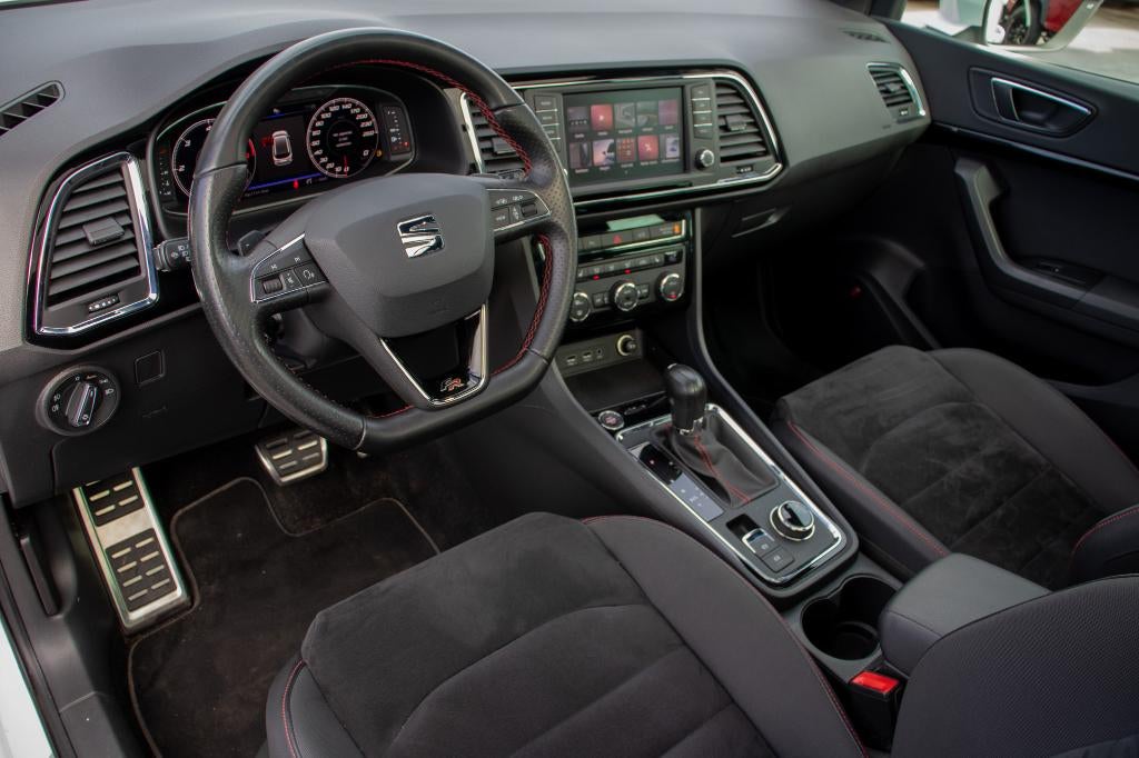 Seat Ateca FR Sport 2.0 TDI 150PK Aut. / PARKEERASSISTENT, Auto's, Seat, 1800 kg, 4 cilinders, Wit, 5 deurs