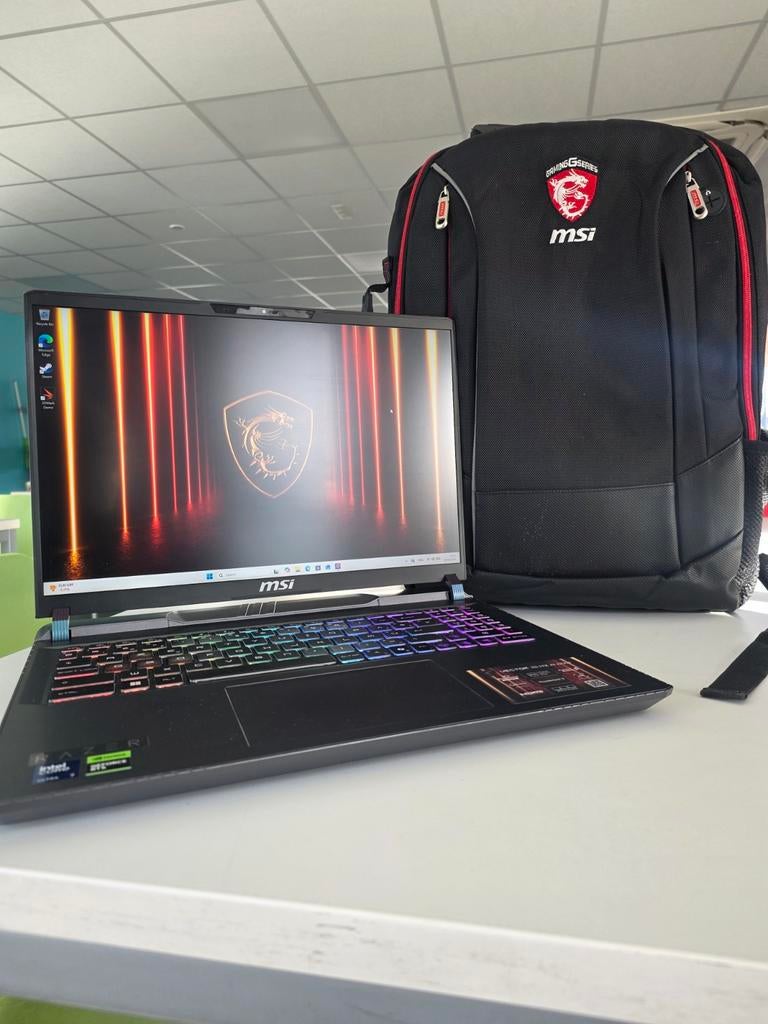 Gaming Laptop - RTX 5070 Ti - Vector, Computers en Software, Windows Laptops, Ophalen of Verzenden, Gaming