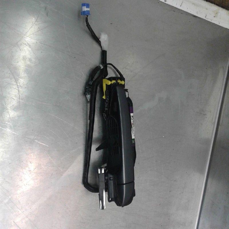 PORTIERGREEP BUITEN RECHTS VOOR Toyota Prius Plus (ZVW4), Gebruikt, Voor, Toyota