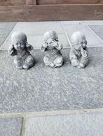 3 monniken in beton, Ophalen, Beton