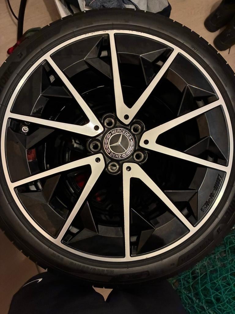 Réparation jante fissuré griffer voiler liege