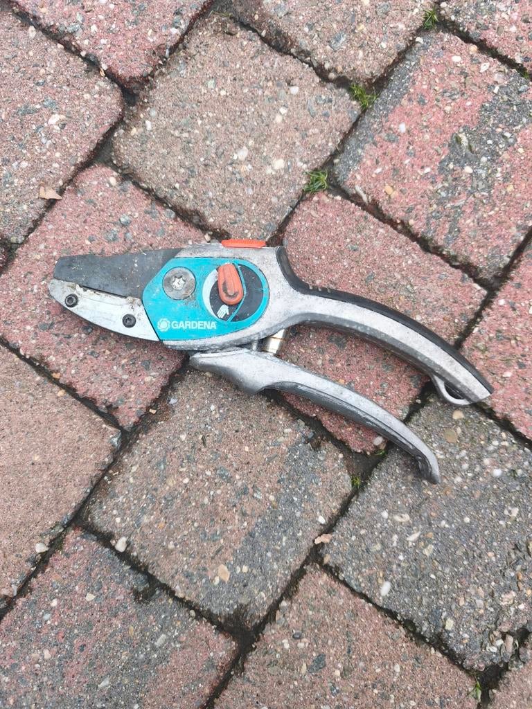 Gardena snoeischaar, Ophalen, Gebruikt, Gardena