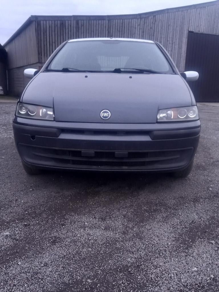 Fiat punto 1242cc essence de 2002 dans son jus avec 113760km, Achat, Particulier, Punto, Essence