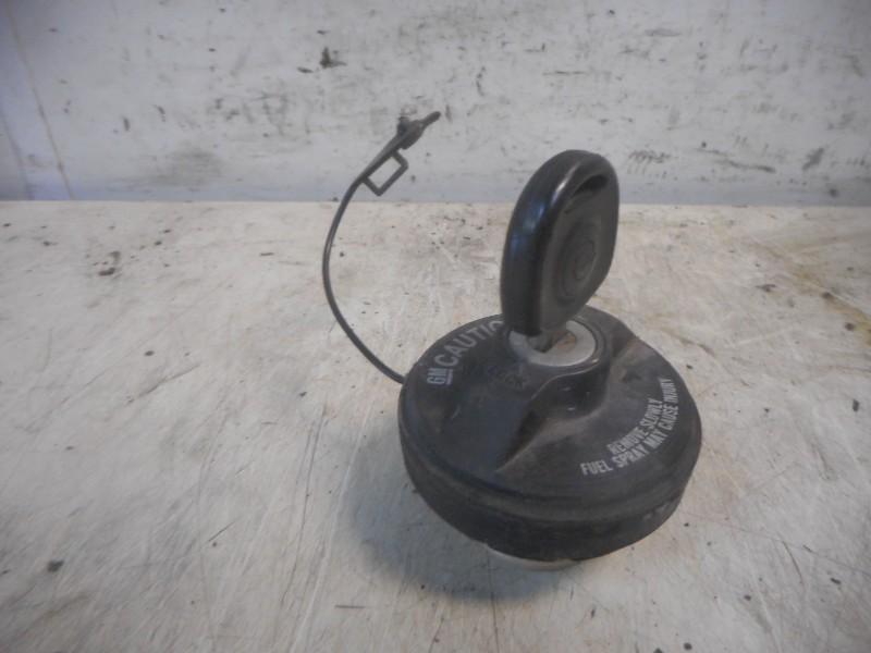 BOUCHON DE RESERVOIR Opel Agila (A) (01-2000/12-2007), Autos : Pièces & Accessoires, Utilisé, Opel