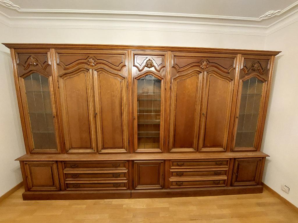 Antieke meubelset, Ophalen