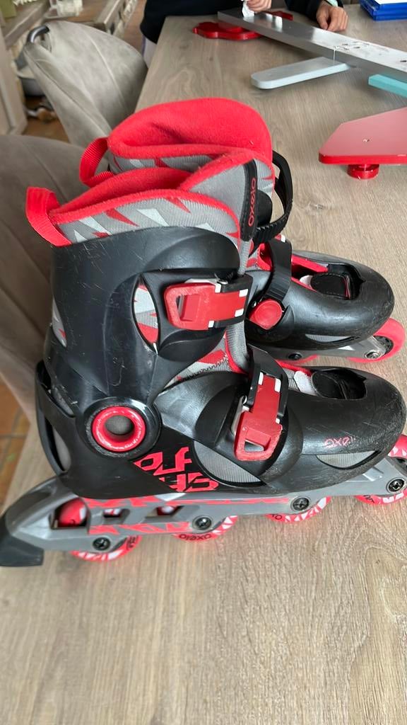 Roller 32/33 oxelo noirs, Autres marques, Rollers 4 roues en ligne, Réglable, Enlèvement