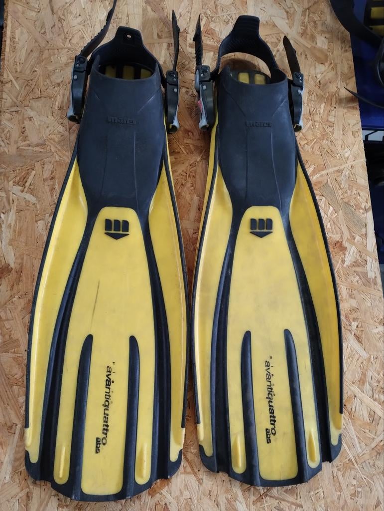 Palmes de plongée Mares taille Regular, Sports nautiques & Bateaux, Plongée