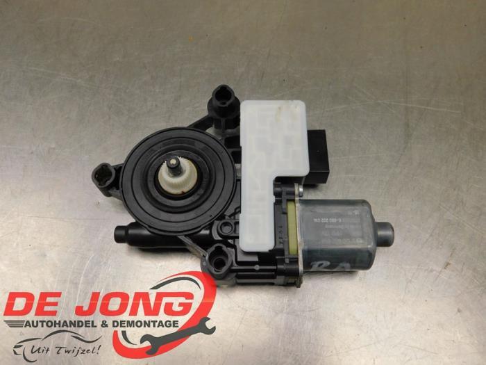 Moteur de vitre portière d'un Volkswagen Golf, Volkswagen, -, 3 mois de garantie, Utilisé