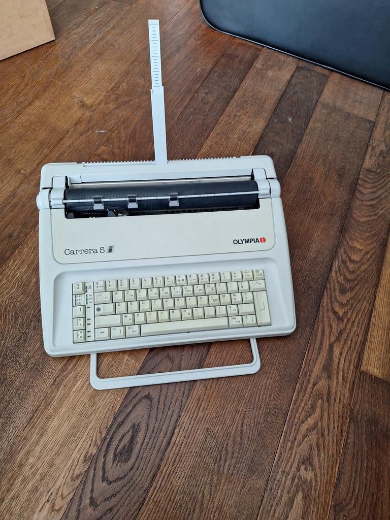 Typmachine olympia carrera, Diversen, Typemachines, Ophalen