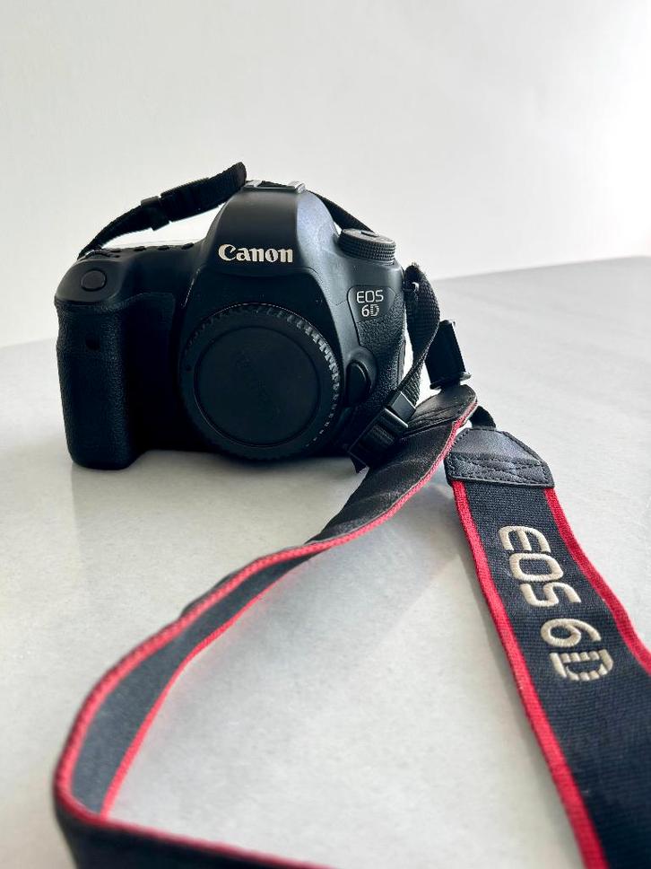 Boîtier CANON 6D + batteries et sacoche pour appareil photo, TV, Hi-fi & Vidéo, Appareils photo numériques, Utilisé, Reflex miroir