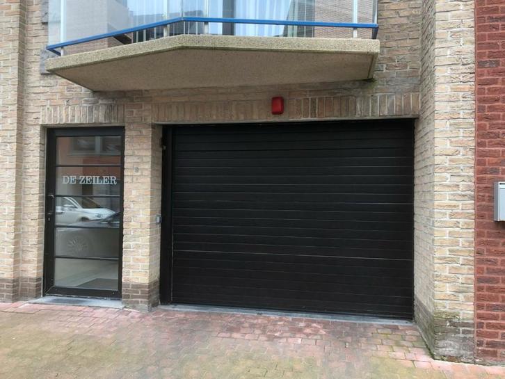 Garagebox te huur - veilig en centraal, Immo, Appartementen en Studio's te huur, Oostende, Minder dan 20 m²