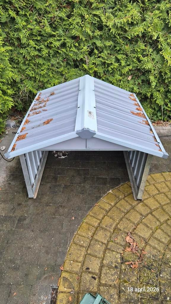 Garage pour tondeuses à gazon robotisées en tôle, Jardin & Terrasse, Enlèvement