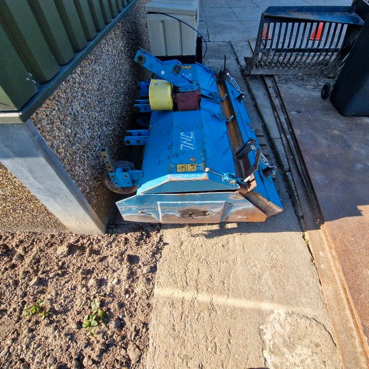 Imants/jnc overtopfrees.  Kunstmeststrooier, Tuin en Terras, Hand-tuingereedschap, Gebruikt, Ophalen