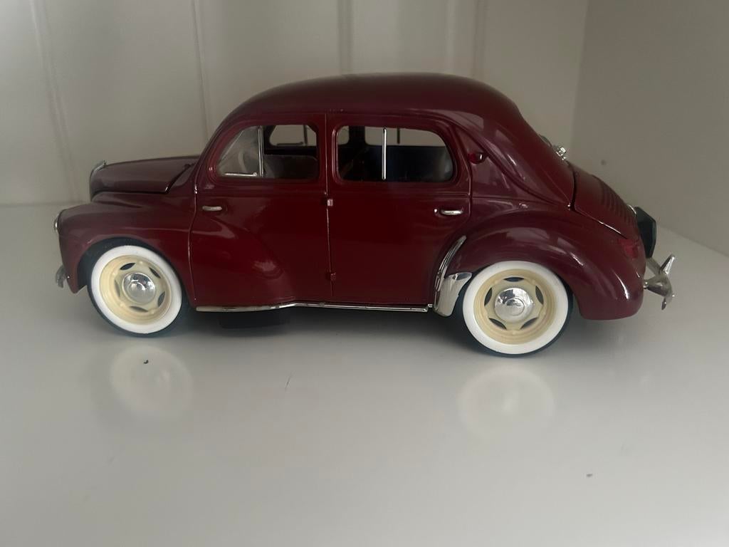 Renault 4 CV, Enlèvement, Comme neuf
