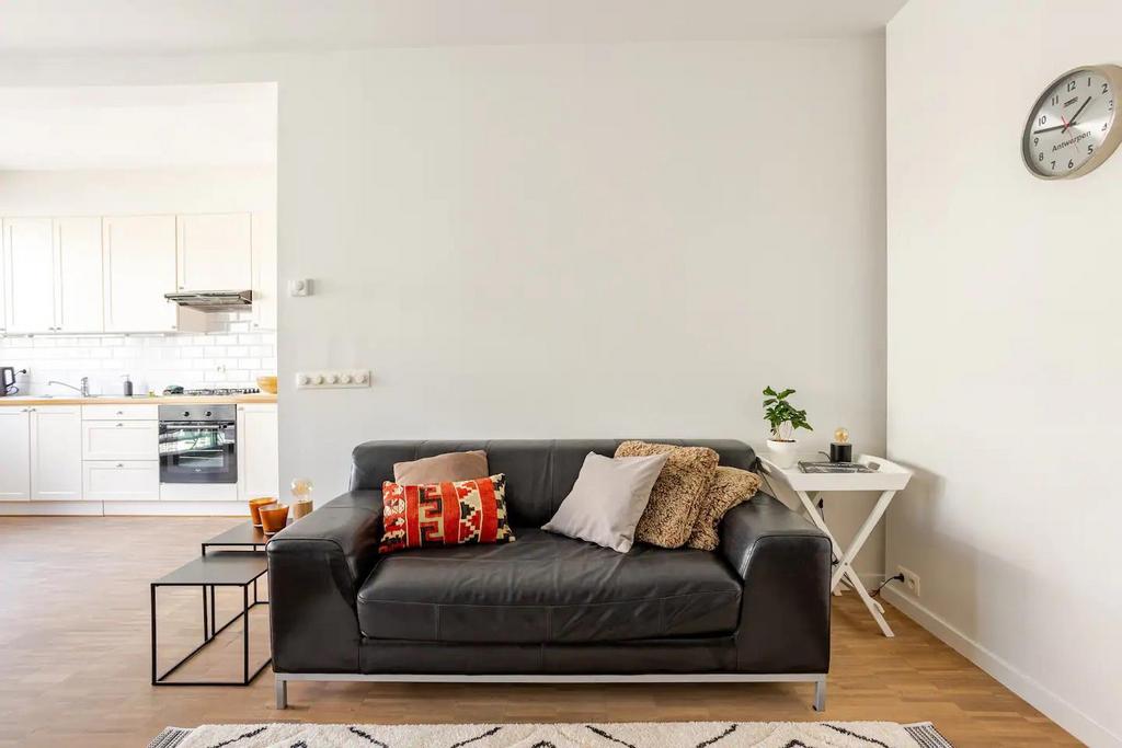 Zwarte zetel, Ophalen, 150 tot 200 cm, Tweepersoons, Zo goed als nieuw