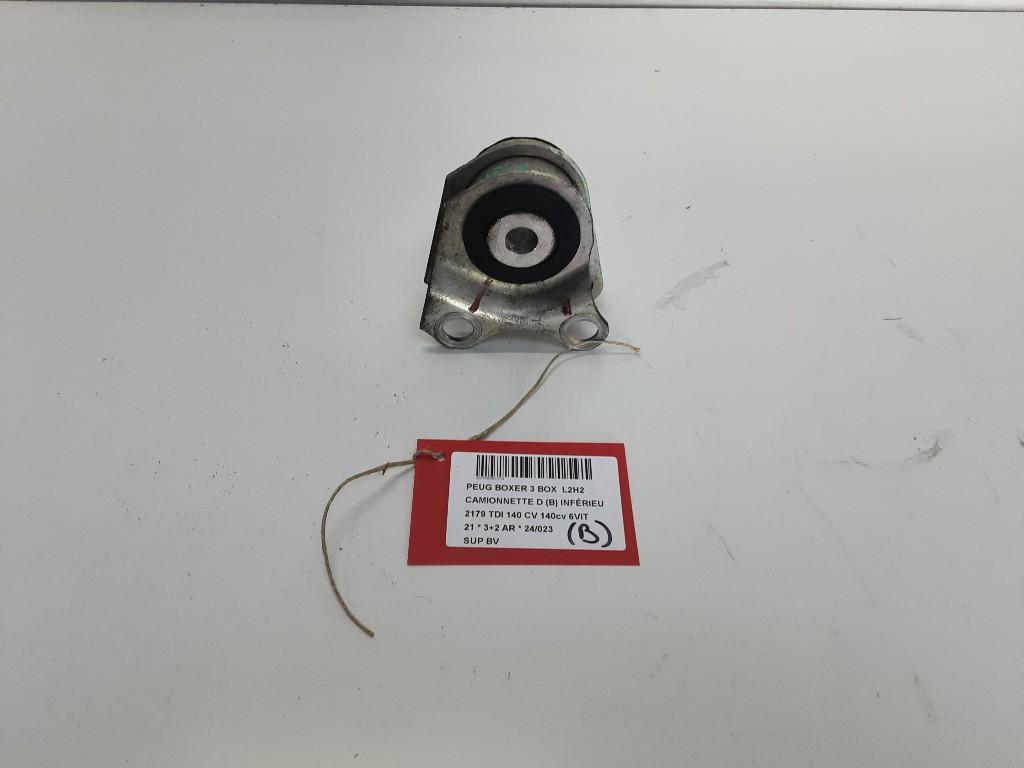 SUPPORT BOITE DE VITESSES Peugeot Boxer (U9), Autos : Pièces & Accessoires, Mevr. I. Hauben, Utilisé, Rue de l'Espoir 34 34
4030  GRIVEGNÉE, BE