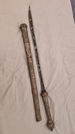 Decoratief oosters zwaard met gravures + schede, Ophalen