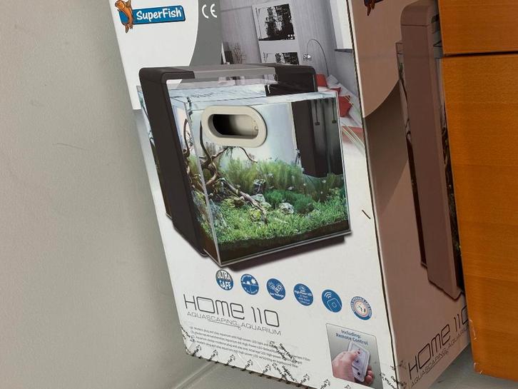 Aquarium SuperFish Home 110 – 100L – éclairage LED – 60€, Dieren en Toebehoren, Vissen | Aquaria en Toebehoren, Gebruikt, Leeg aquarium