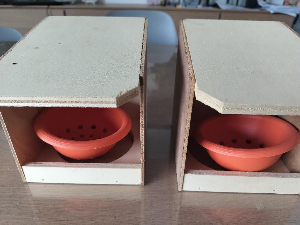 Kweekbakje kanarie, Dieren en Toebehoren