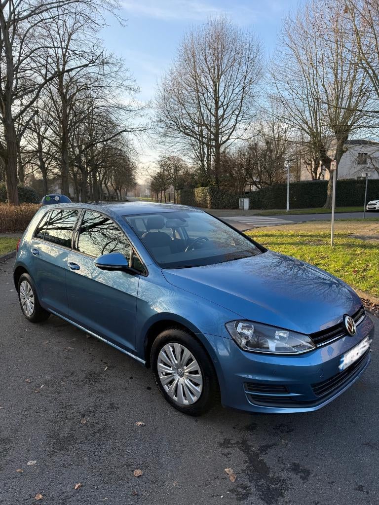 Volkswagen Golf 1.2 TSI benzine -5 deuren- Goed onderhouden, Auto's, Voorwielaandrijving, Stof, Euro 6, Blauw
