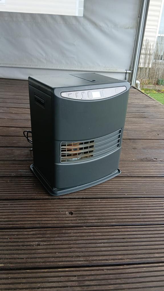 Petroleum kachel, Ophalen, Zo goed als nieuw