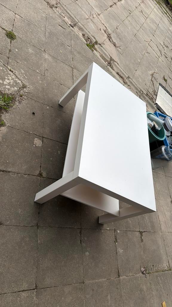 Gratis salon tafel, Enlèvement