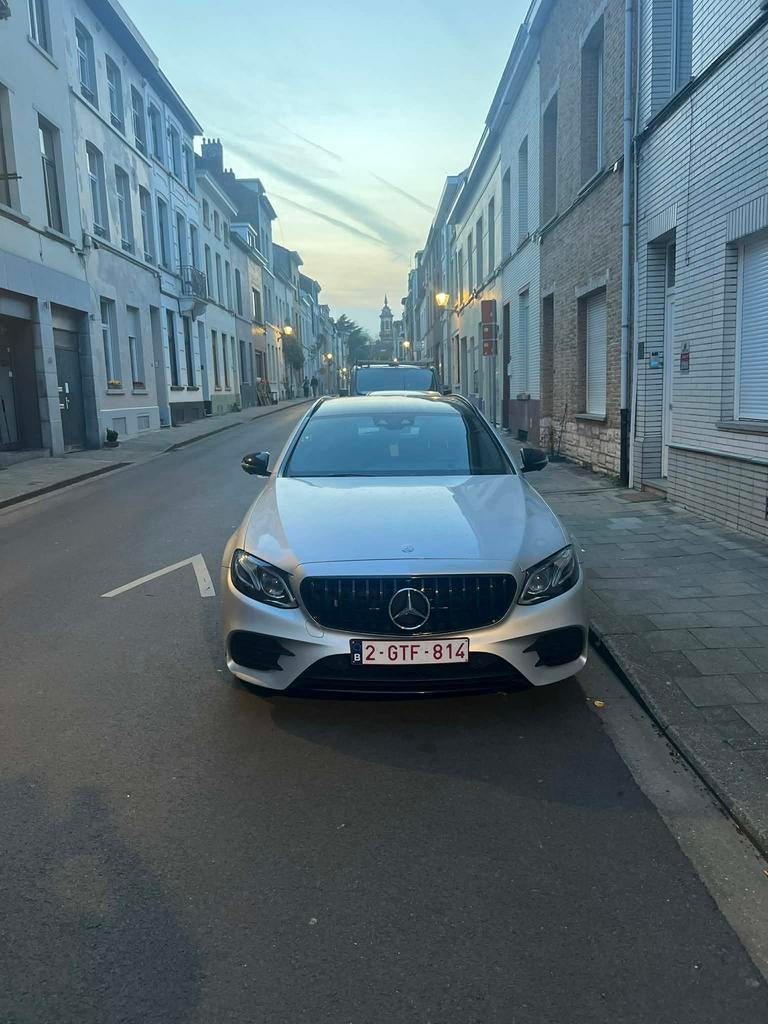 Mercedes E220d 2017 Break 194 ch 156 000 km, Immo, Garages & Places de parking, Bruxelles