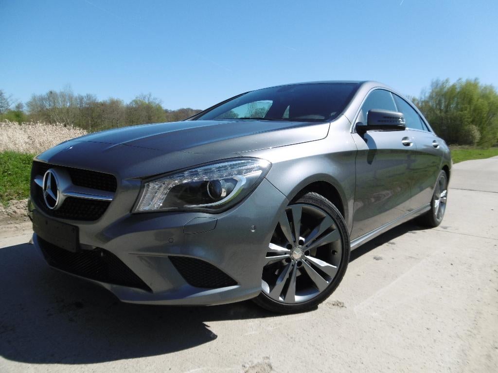 CLA 180 benzine URBAN  XENON NAVI, Autos, Mercedes-Benz, Entreprise, Achat, CLA, ABS, Airbags, Air conditionné, Phares Bi-Xénon