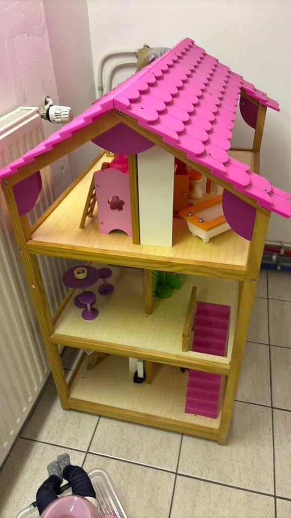 Houten poppenhuis (barbie), Ophalen, Gebruikt, Poppenhuis