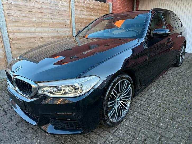 BMW 520i M-Pack! Weinig Kms!, Auto's, BMW, Particulier, 5 Reeks, Achteruitrijcamera, Benzine, Euro 6, Automaat, Ophalen