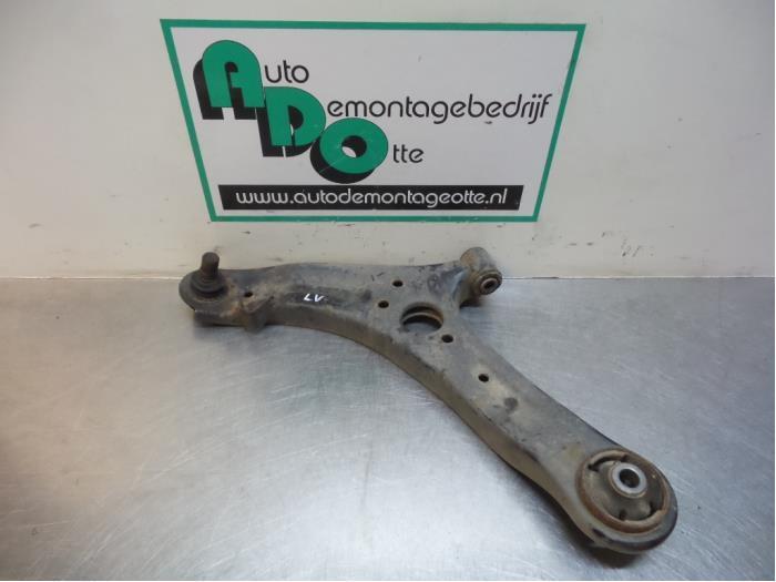 Bras de suspension avant gauche d'un Kia Picanto (Picanto 11, Autos : Pièces & Accessoires, Suspension & Châssis, Kia, Utilisé