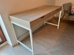 Bureau IKEA ALEX wit gelazuurd/eikenpatroon, 132x58 cm, Ophalen, Zo goed als nieuw, Bureau