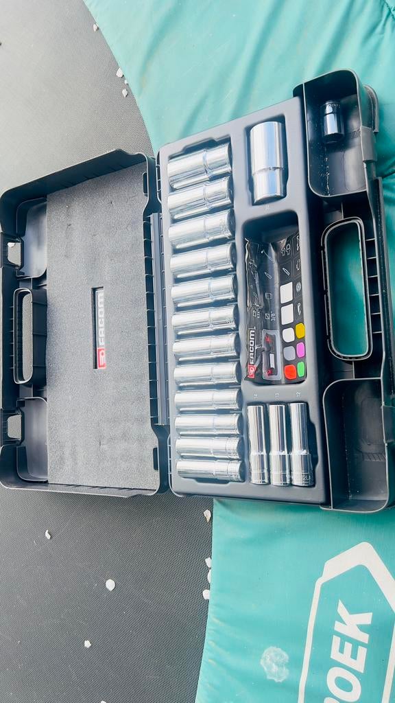 Doppen doos facom, Doe-het-zelf en Bouw, Gereedschap | Handgereedschap, Zo goed als nieuw, Ophalen