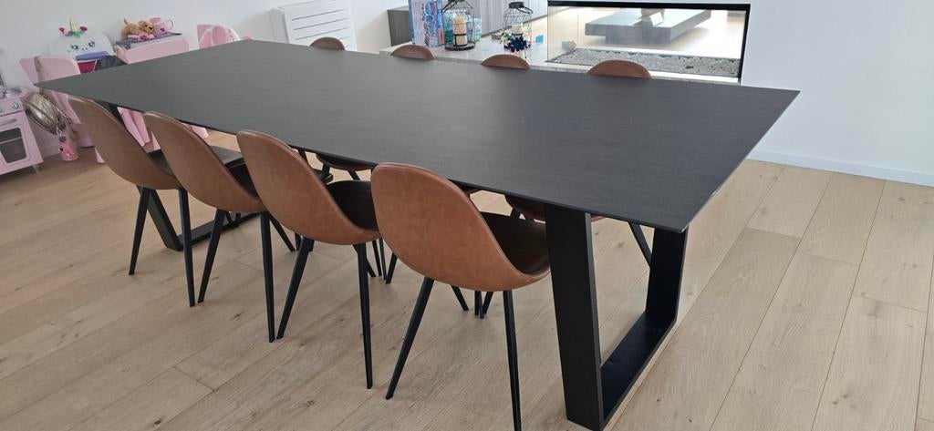 Tafel met 8 stoelen, Ophalen