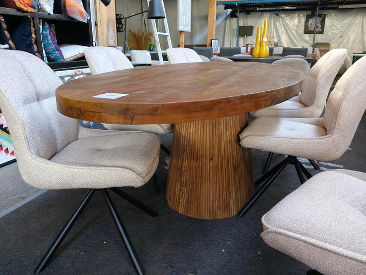 Ovale mangohouten eettafel met unieke poot (outlet), Huis en Inrichting, Woonaccessoires | Overige, Nieuw, Ophalen