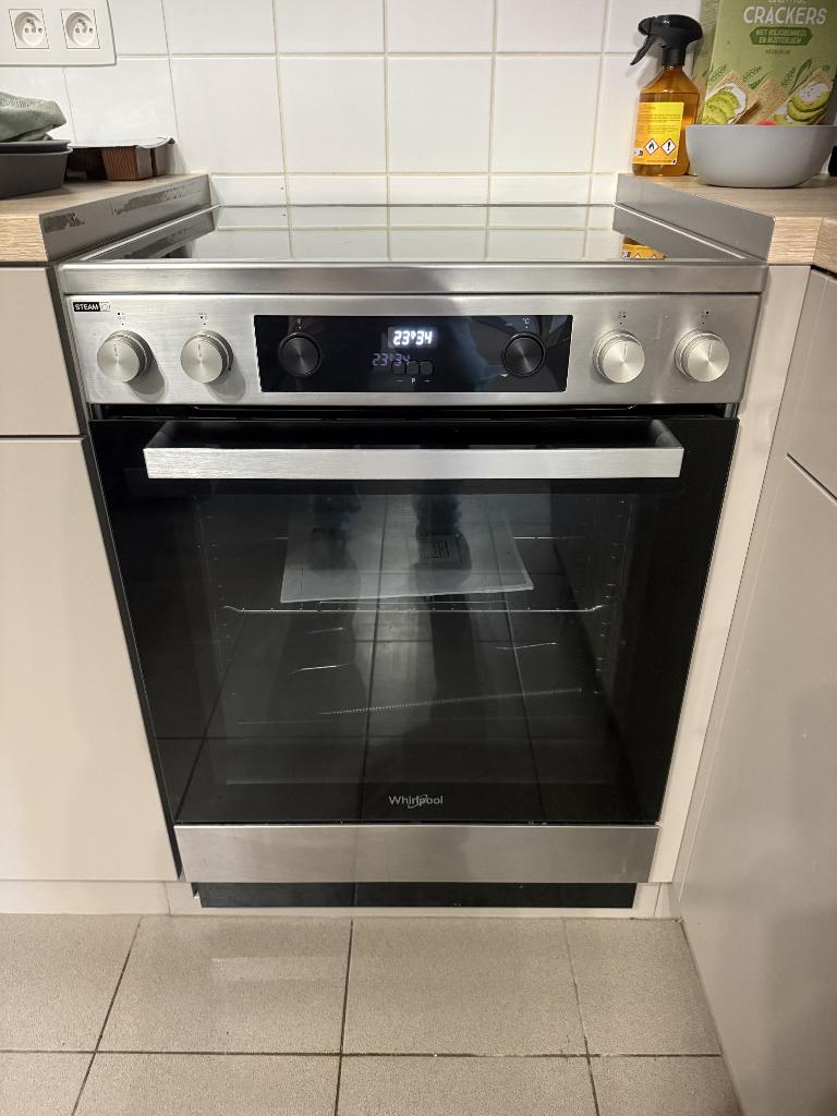 Cuisinière électrique vitrocéramique Whirlpool 60 cm, Electroménager, Cuisinières, Comme neuf, À Poser, 4 zones de cuisson, 85 à 90 cm
