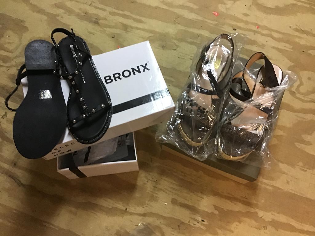 Dames sandalen, Ophalen of Verzenden, Zo goed als nieuw, Bruin