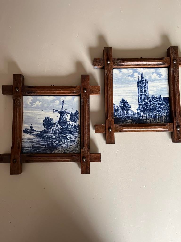 Vintage Delfts blauw wandtegels in houten frame, Gebruikt, Ophalen of Verzenden, Minder dan 50 cm, 50 tot 75 cm
