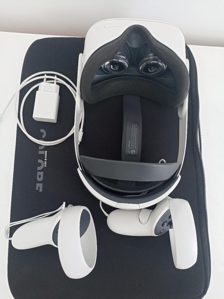 Oculus Meta Quest 2, Games en Spelcomputers, Ophalen, Zo goed als nieuw, VR-bril, Overige platformen