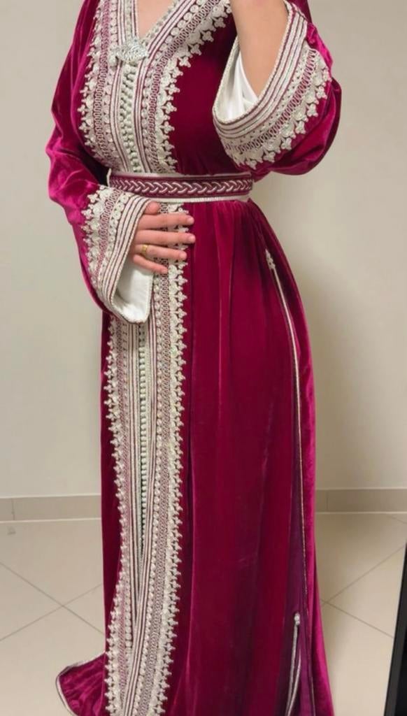 Takchita, Overige kleuren, Nieuw, Onder de knie, Ophalen