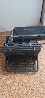 Vintage Underwood typemachine, Ophalen
