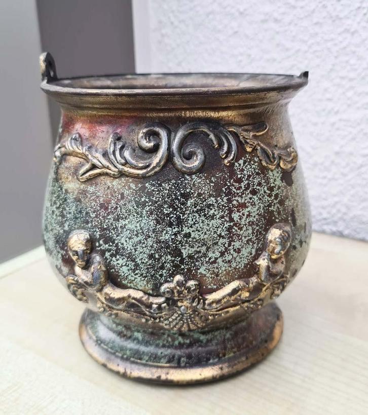 vintage pot brons? koper? gietijzer? - zie info aub, Jardin & Terrasse, Pots de fleurs, Enlèvement