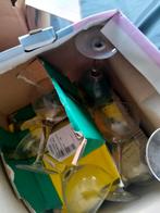 Gratis wel zelf af te halen door zolder opruiming veel soort, Ophalen