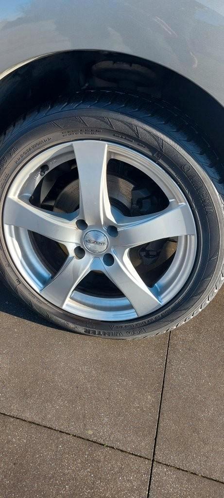 ALU velgen steekmaat 4x108 met winterbanden 215/50 R17, Autos : Pièces & Accessoires, Pneus & Jantes, Jante(s), Pneus hiver, 17 pouces