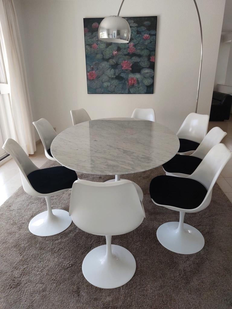 Vinted eetkamer met Tulip tafel design Saarinen Knoll, Ophalen