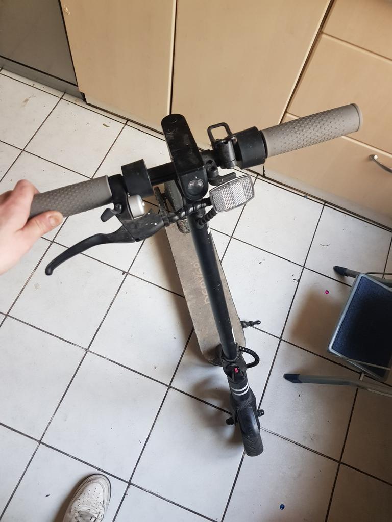 A vendre trottinette électrique denver, Vélos & Vélomoteurs, Enlèvement