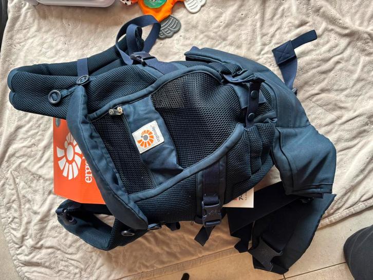 Ensemble Ergobaby NEW + transat Babybjörn = Comme neuf !, Enfants & Bébés, Relax bébé, Comme neuf, Chaise rebondissante, Autres marques